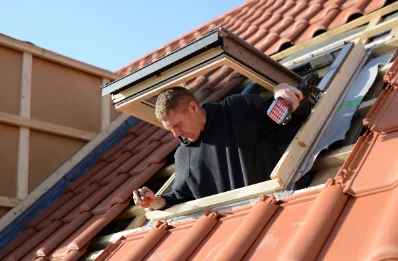 Pose de fenêtres de toit Velux à Beaunay